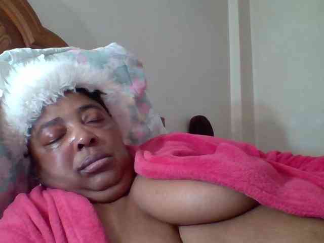 pussylips53 webcam