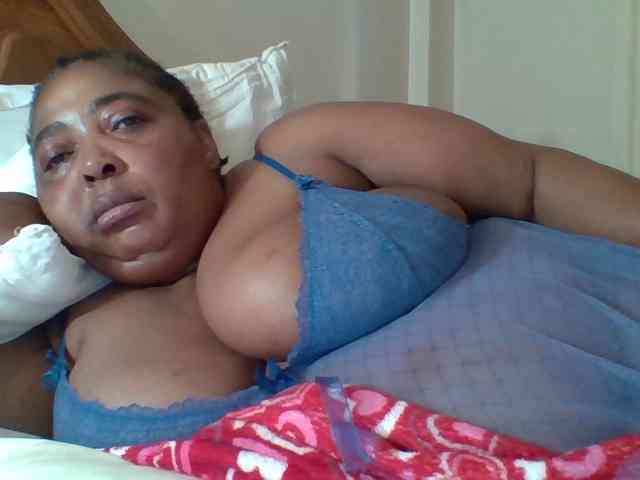 pussylips53 pussylips53