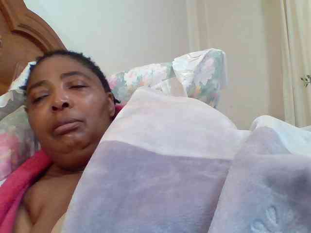pussylips53 webcam