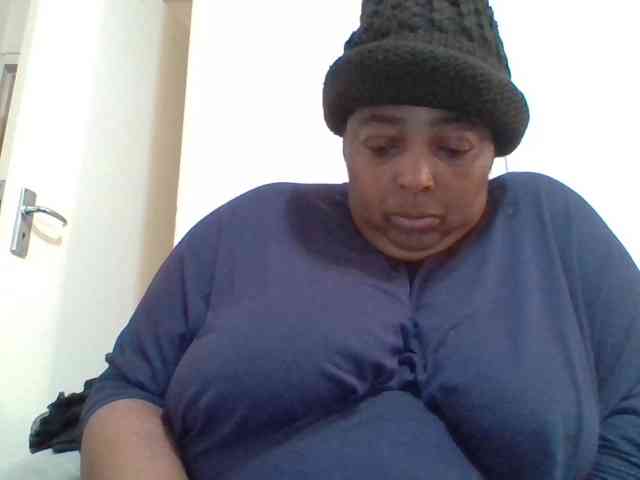 pussylips53 webcam