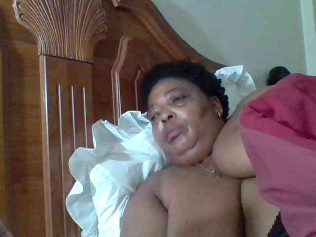 pussylips53 webcam