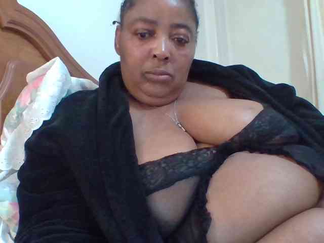 pussylips53 webcam