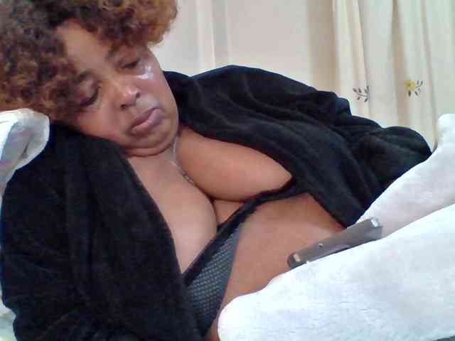 pussylips53 webcam