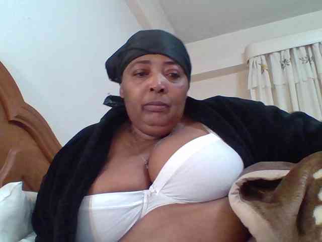 pussylips53 webcam