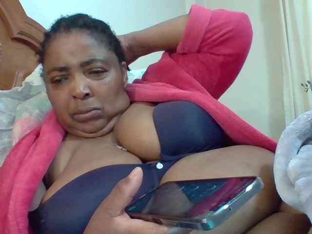 pussylips53 webcam