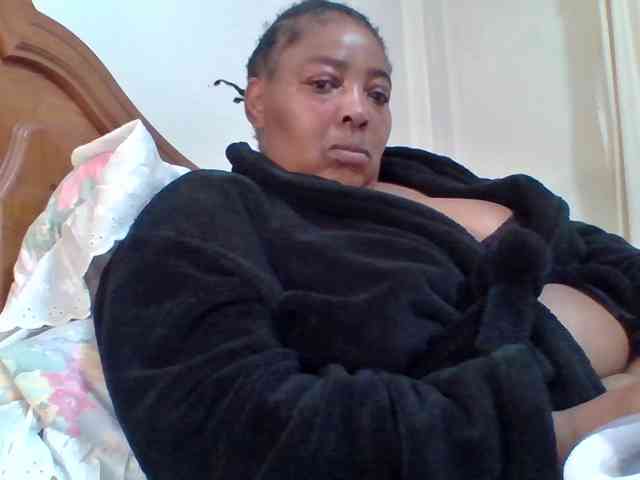 pussylips53 webcam