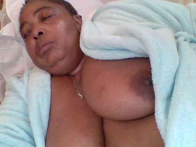 pussylips53 pussylips53