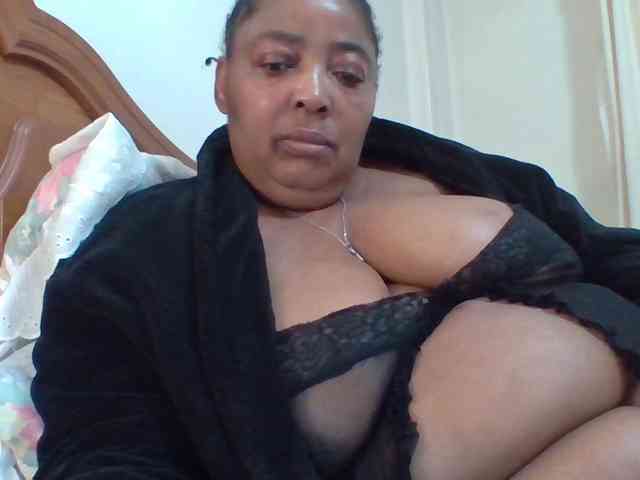 pussylips53 webcam