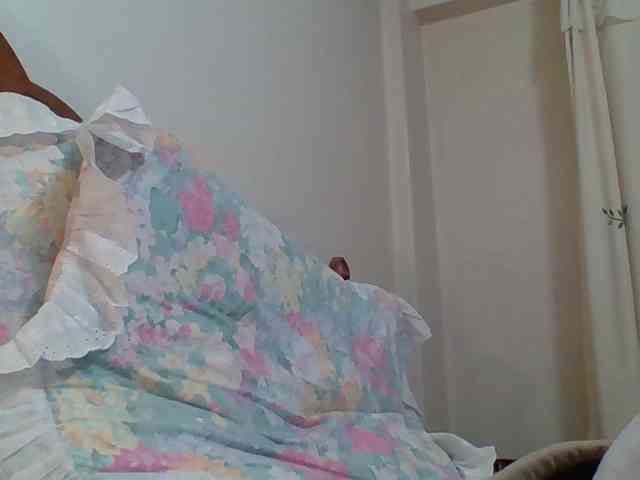 pussylips53 webcam