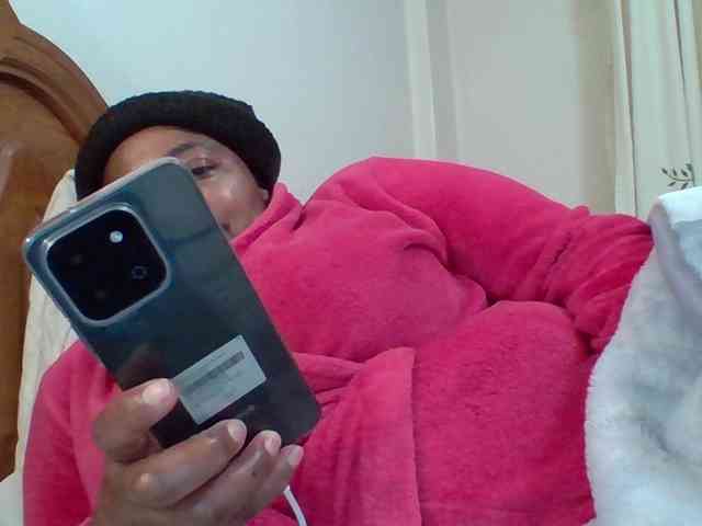 pussylips53 webcam