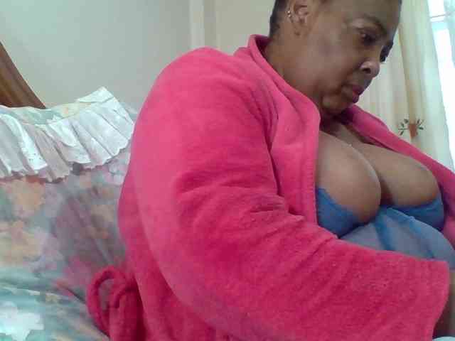 pussylips53 webcam