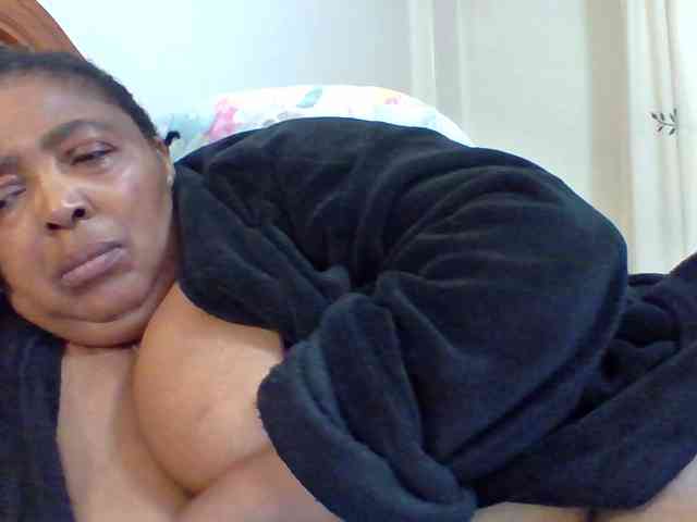 pussylips53 webcam