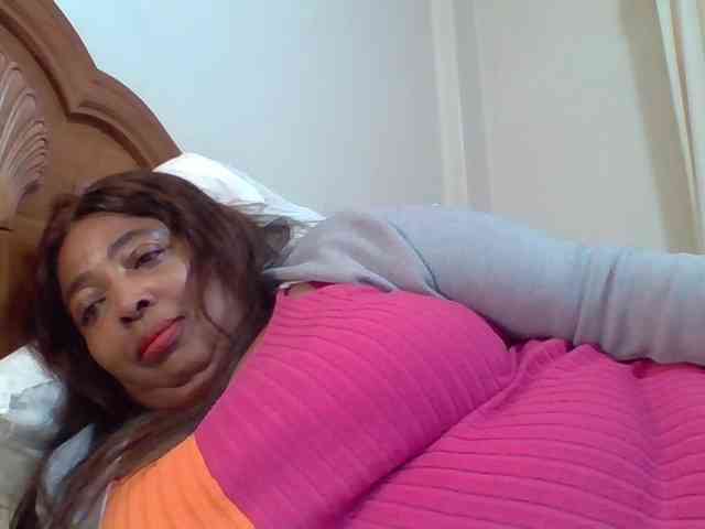pussylips53 webcam