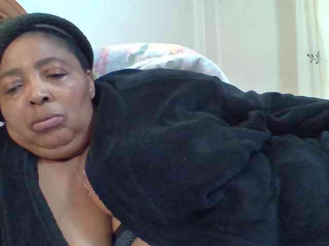 pussylips53 webcam
