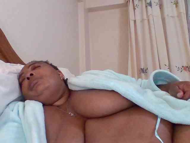 pussylips53 pussylips53