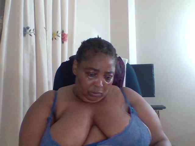 pussylips53 pussylips53