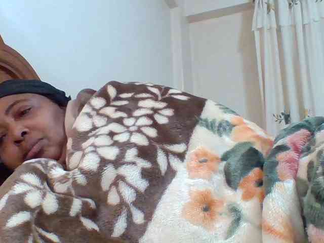 pussylips53 webcam