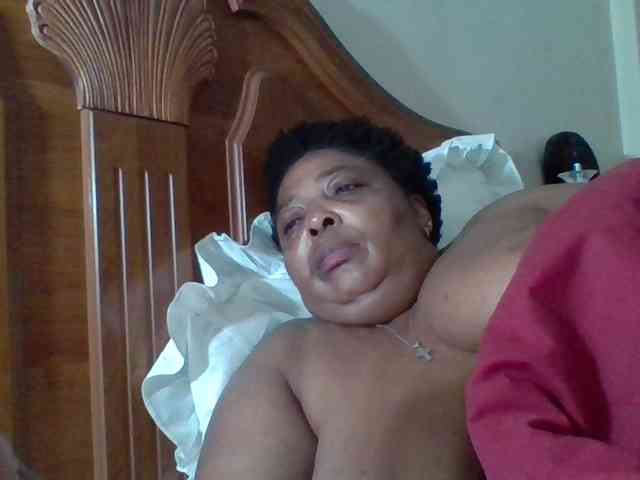 pussylips53 webcam