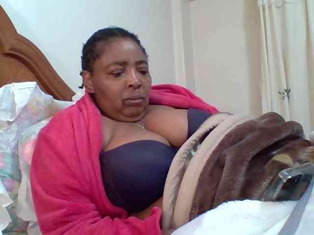 pussylips53 webcam