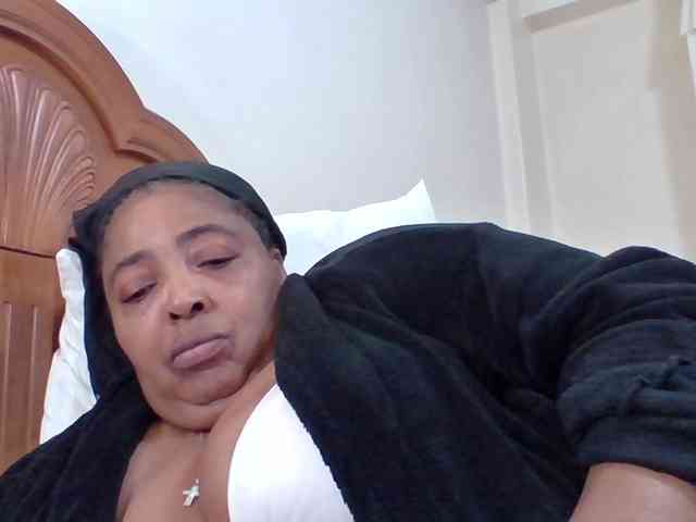 pussylips53 webcam