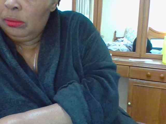 pussylips53 webcam