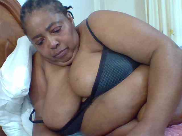 pussylips53 webcam
