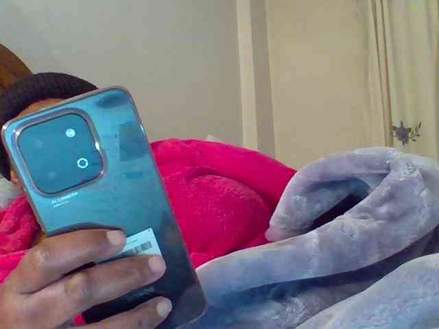 pussylips53 webcam