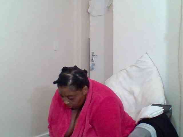 pussylips53 webcam