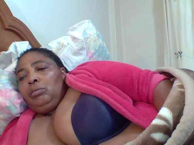pussylips53 webcam