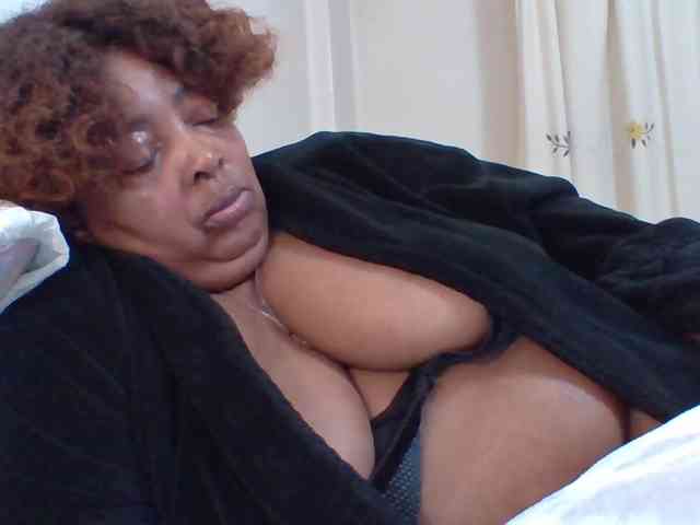 pussylips53 webcam