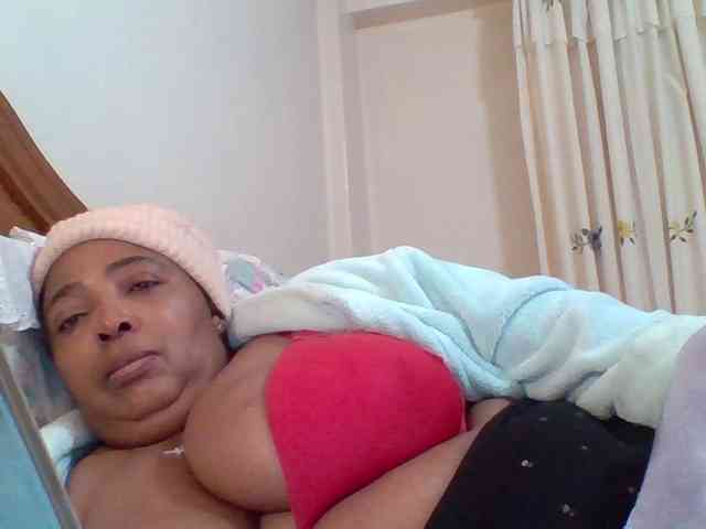 pussylips53 webcam