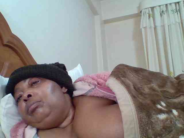 pussylips53 webcam