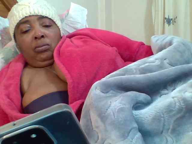pussylips53 webcam