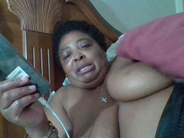 pussylips53 webcam