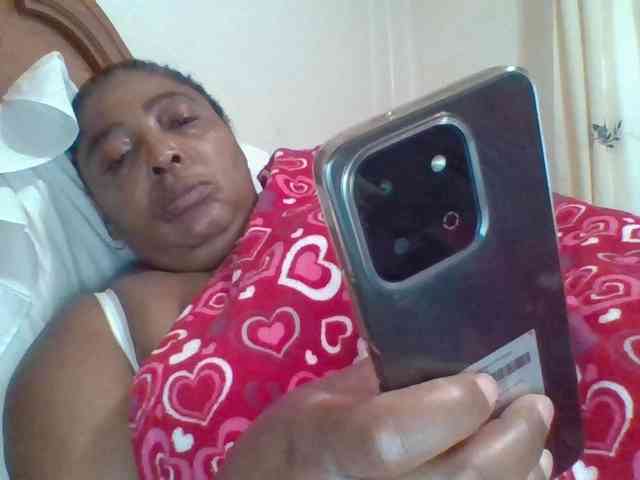 pussylips53 pussylips53