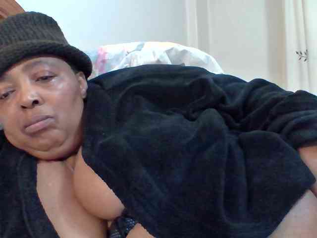 pussylips53 webcam