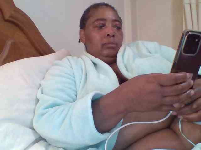 pussylips53 pussylips53