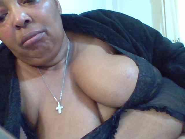 pussylips53 webcam