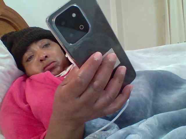 pussylips53 webcam