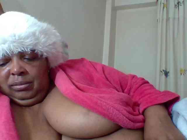 pussylips53 bongacams