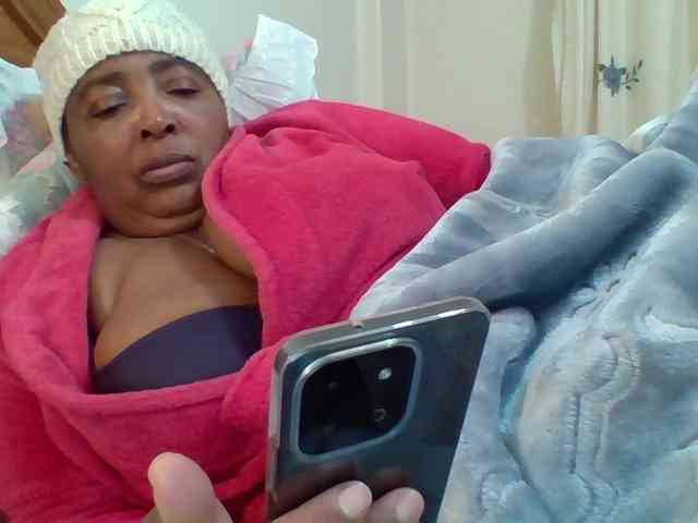 pussylips53 webcam