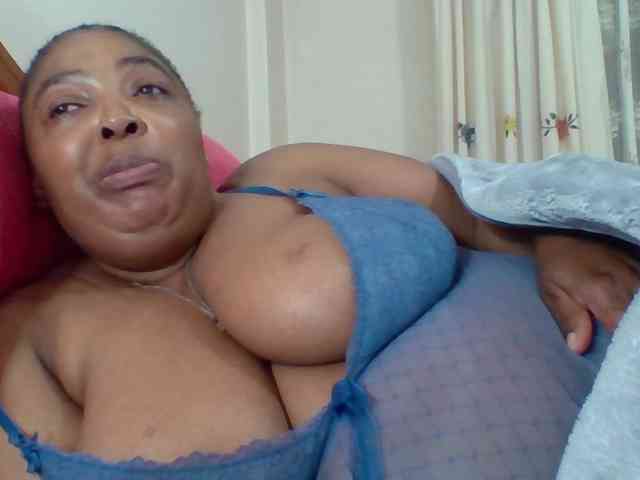 pussylips53 webcam