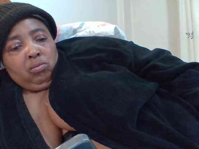 pussylips53 webcam