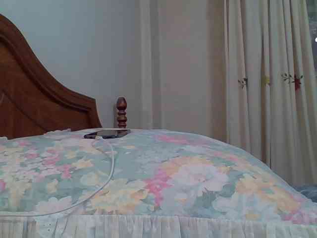 pussylips53 webcam