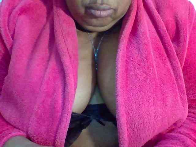 pussylips53 webcam