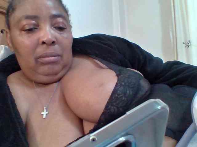 pussylips53 webcam
