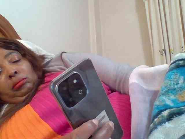 pussylips53 webcam