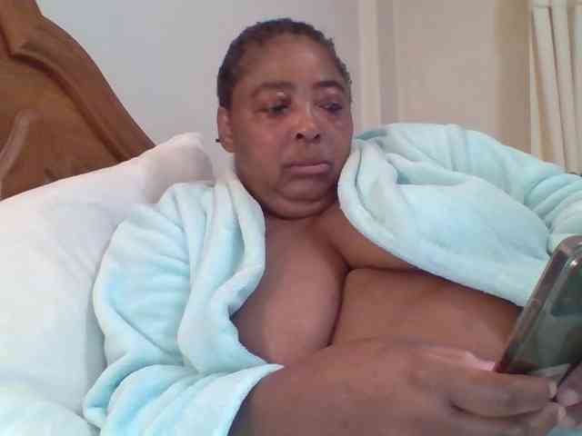 pussylips53 pussylips53