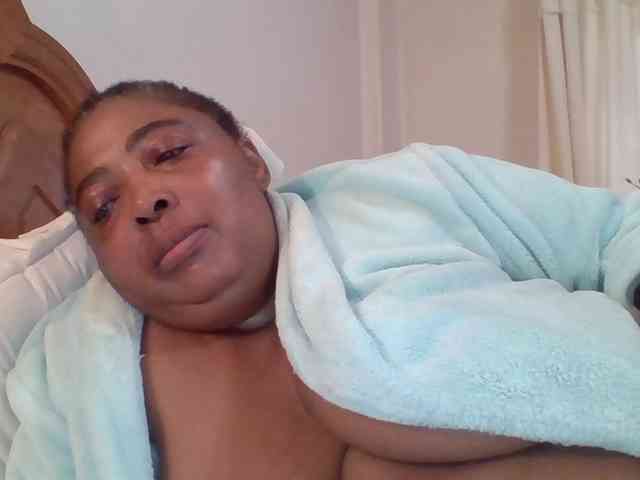 pussylips53 pussylips53