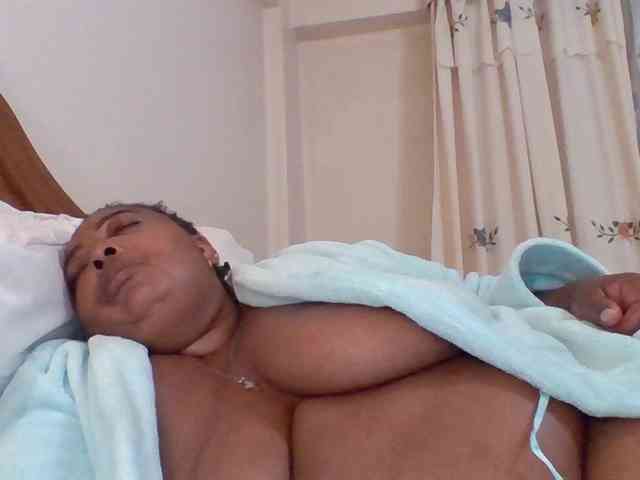 pussylips53 pussylips53